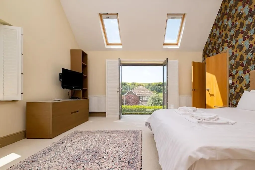Stunning 5-Bed 3-Bath House Close To The Sea! Hove Verenigd Koninkrijk