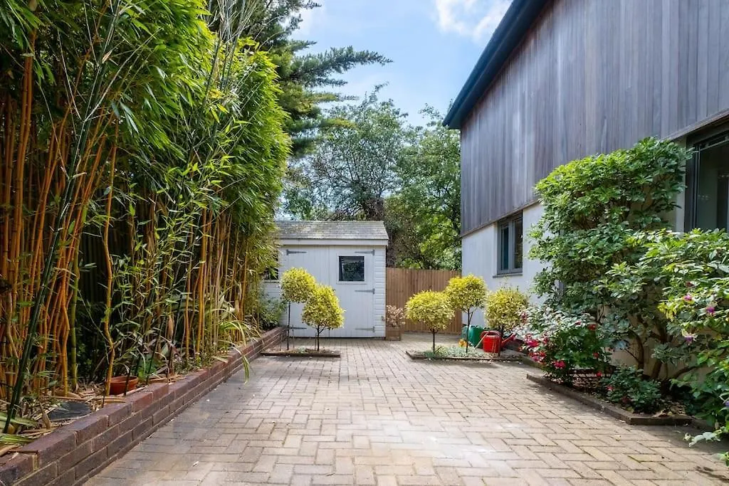 Vakantiehuis Stunning 5-Bed 3-Bath House Close To The Sea! Hove