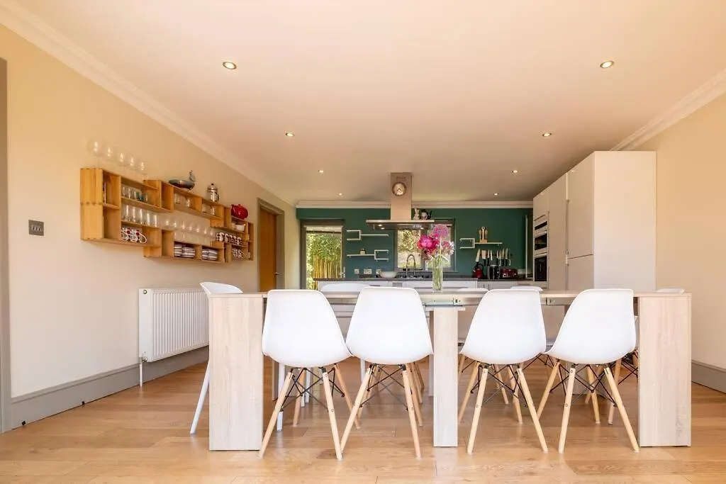Tatil Evi Stunning 5-Bed 3-Bath House Close To The Sea! Brighton