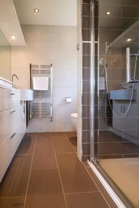 Stunning 5-Bed 3-Bath House Close To The Sea! Brighton Birleşik Krallık