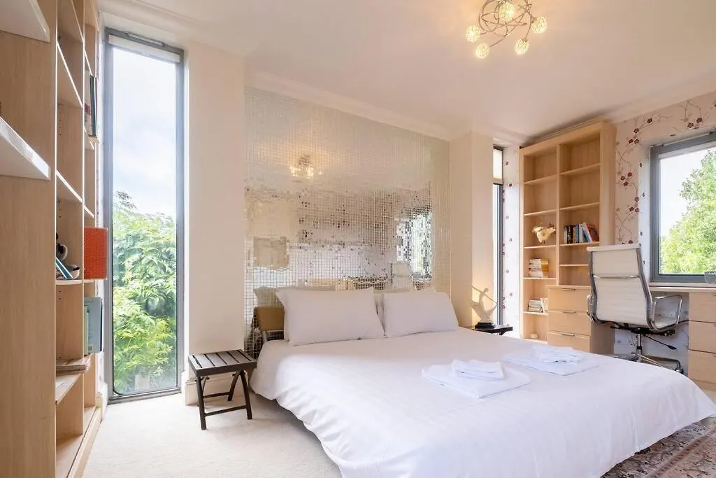 Tatil Evi Stunning 5-Bed 3-Bath House Close To The Sea! Brighton
